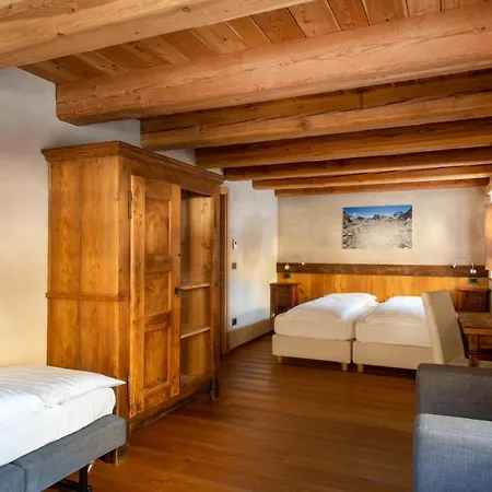 Mistral Hotel Acceglio