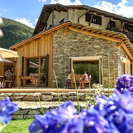 Mistral Hotel Acceglio