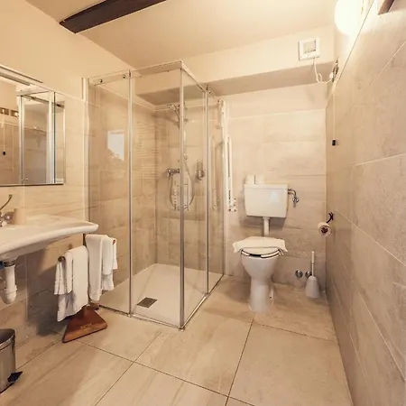 Mistral Hotel Acceglio