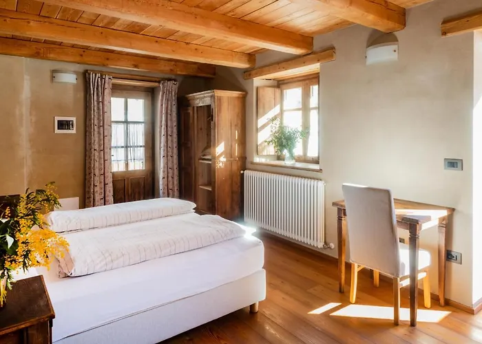 Mistral Hotel 3*