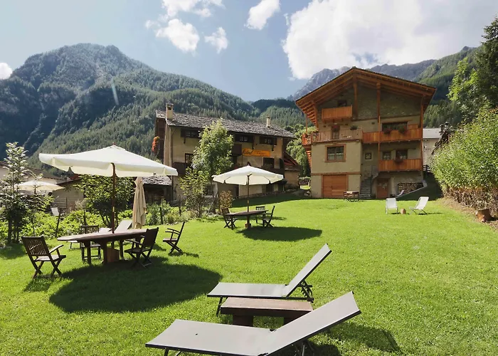 Mistral Hotel 3*